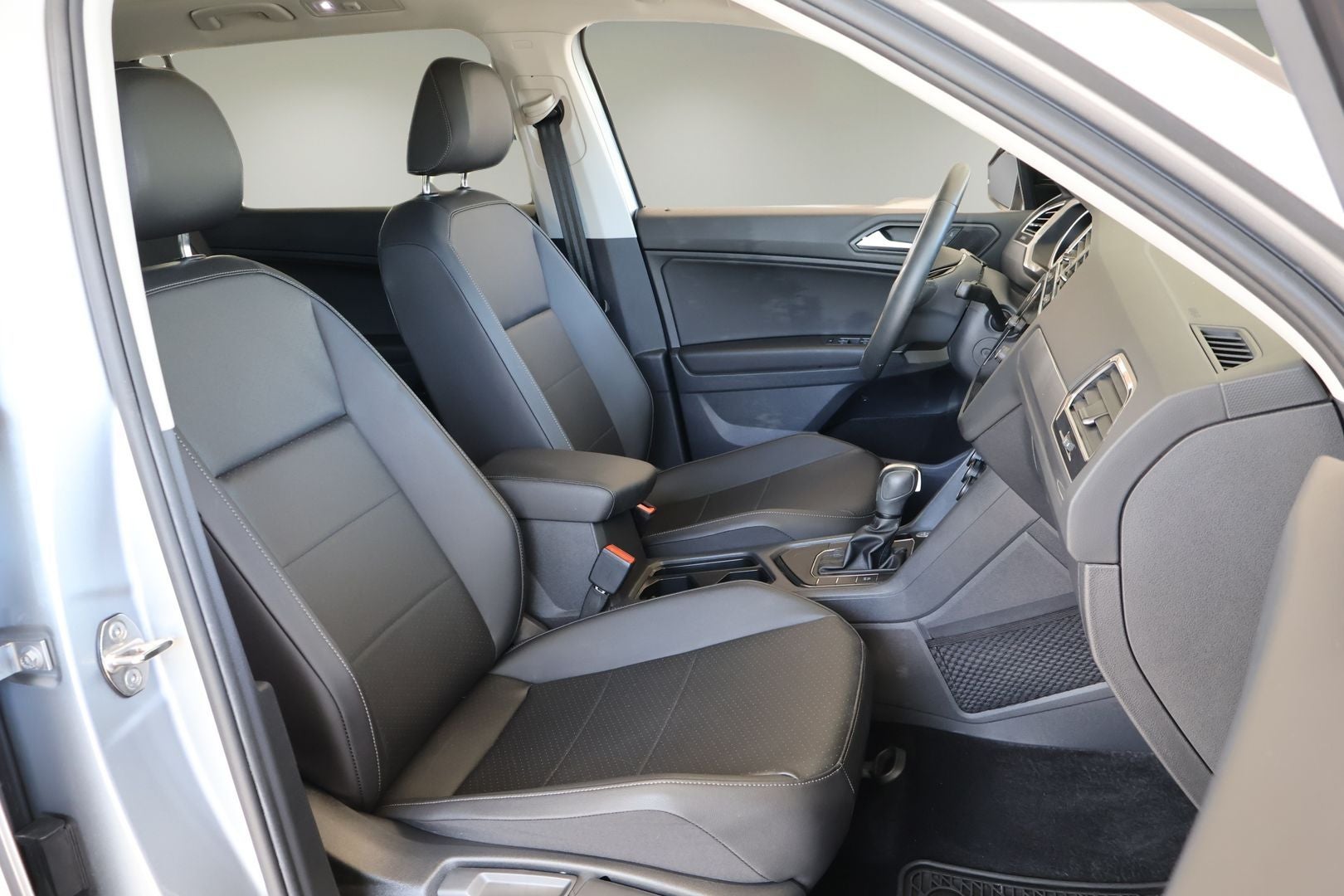 2020 Volkswagen Tiguan 2.0T SE