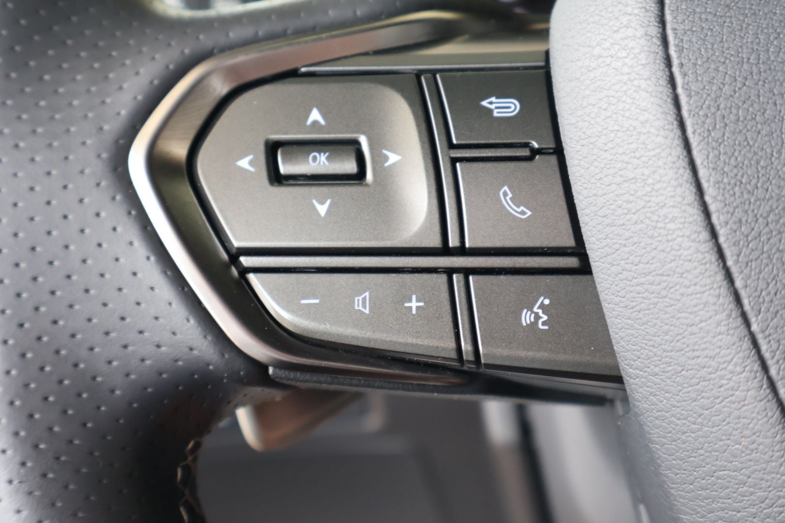 2024 Lexus LX 600 F SPORT
