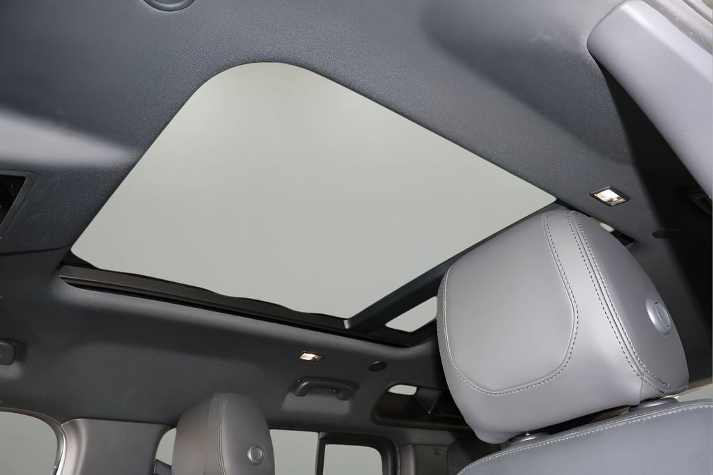 2023 Land Rover Defender 110 S Defender 30th Edition