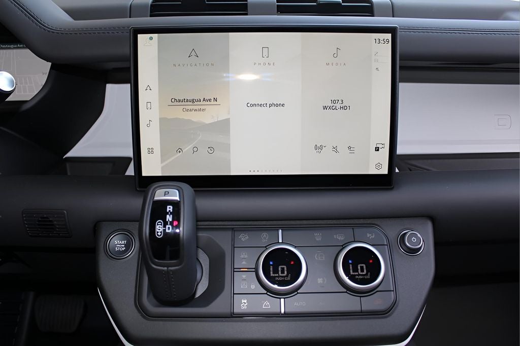 2025 Land Rover Defender 110 S