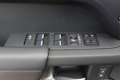 2025 Land Rover Defender 130 S