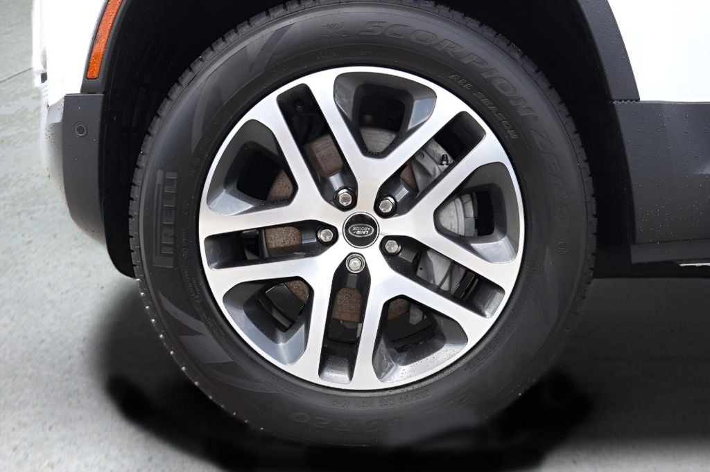 2025 Land Rover Defender 130 S