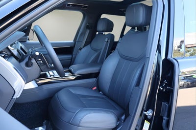 2025 Land Rover Range Rover Plug-In Hybrid SE