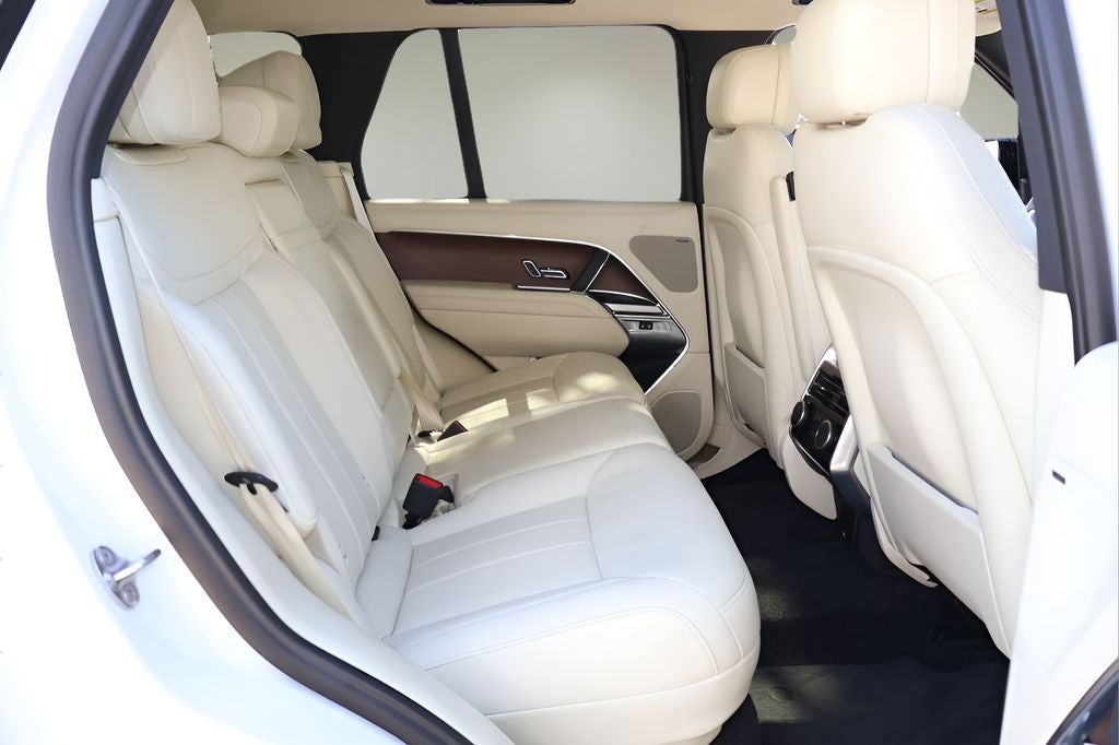 2024 Land Rover Range Rover SE