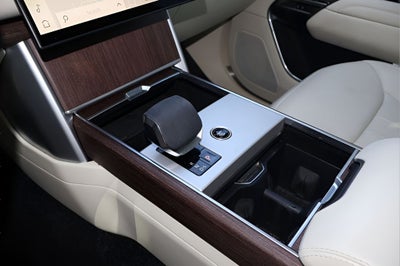 2024 Land Rover Range Rover SE