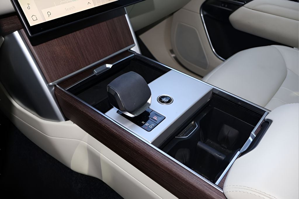 2024 Land Rover Range Rover SE