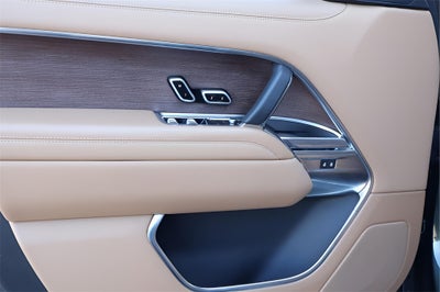 2023 Land Rover Range Rover SE