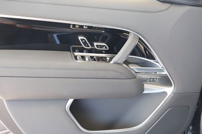 2025 Land Rover Range Rover SE