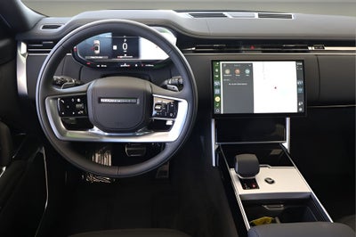 2025 Land Rover Range Rover SE