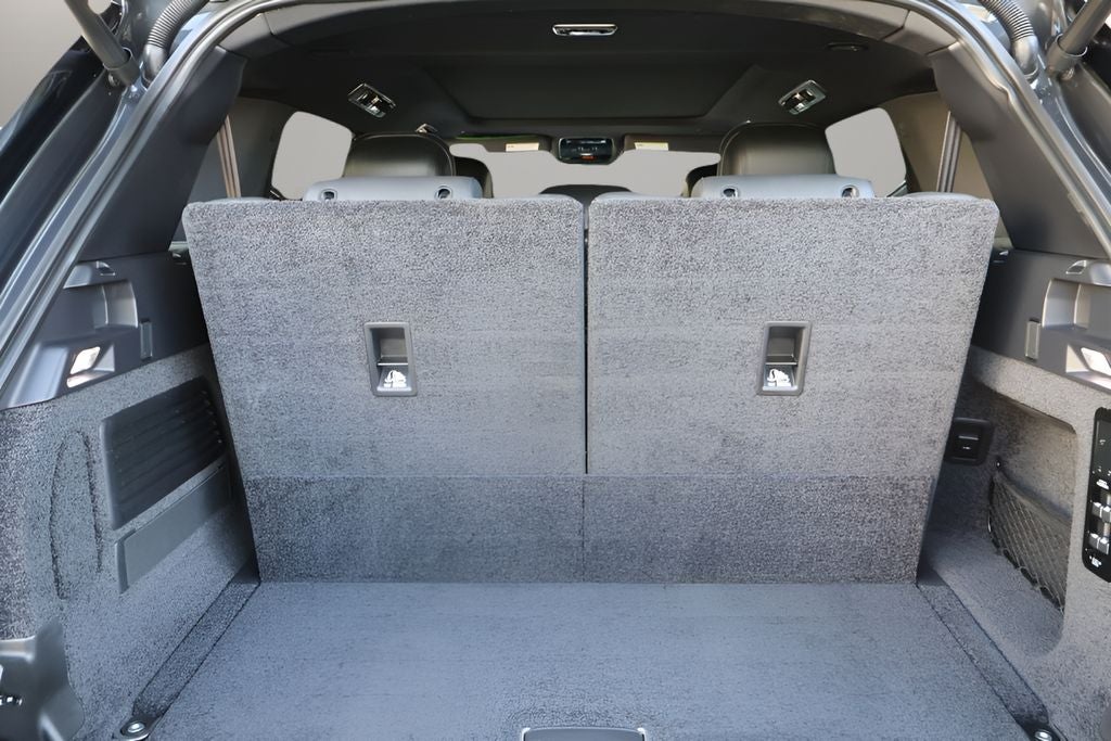 2023 Land Rover Range Rover SE LWB