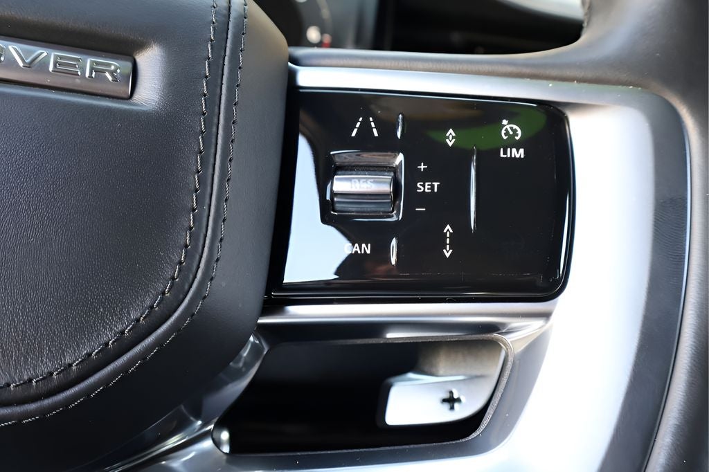 2023 Land Rover Range Rover SE LWB