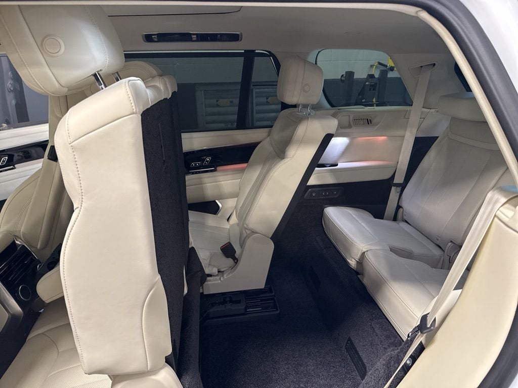 2024 Land Rover Range Rover SE LWB