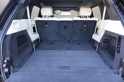 2025 Land Rover Range Rover SE LWB