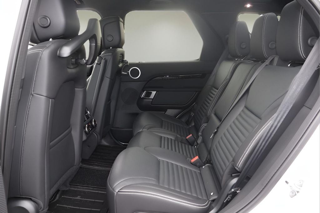 2025 Land Rover Discovery S