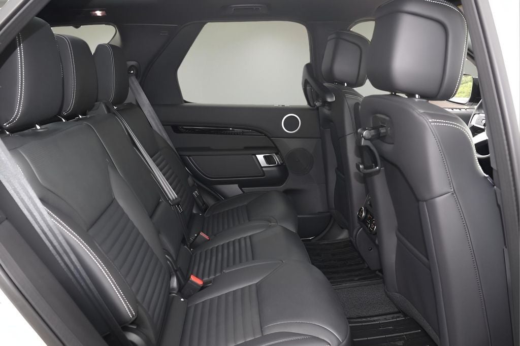 2025 Land Rover Discovery S