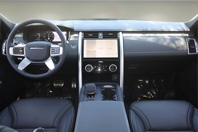 2025 Land Rover Discovery Dynamic SE