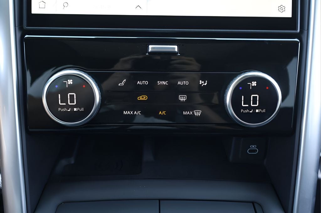 2025 Land Rover Discovery Dynamic SE