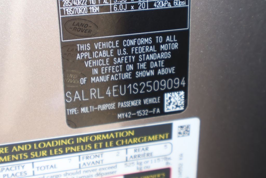 2025 Land Rover Discovery Dynamic SE