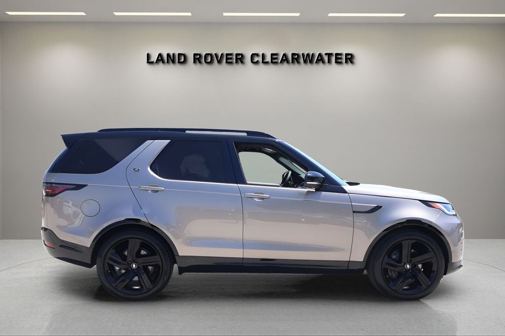 2025 Land Rover Discovery Dynamic SE