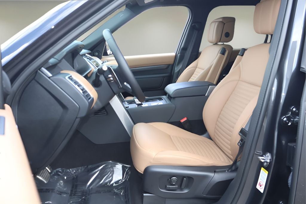 2024 Land Rover Discovery Metropolitan Edition