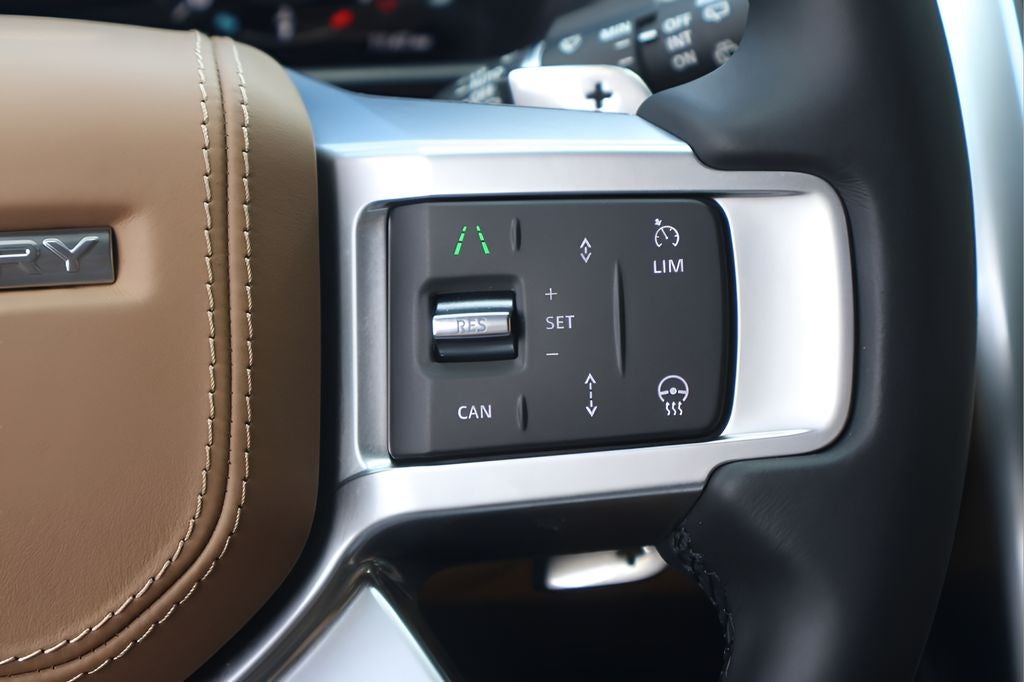 2024 Land Rover Discovery Metropolitan Edition