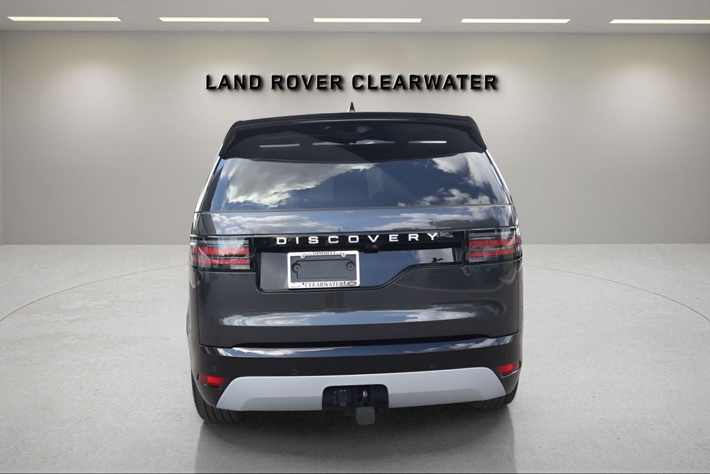 2024 Land Rover Discovery Metropolitan Edition
