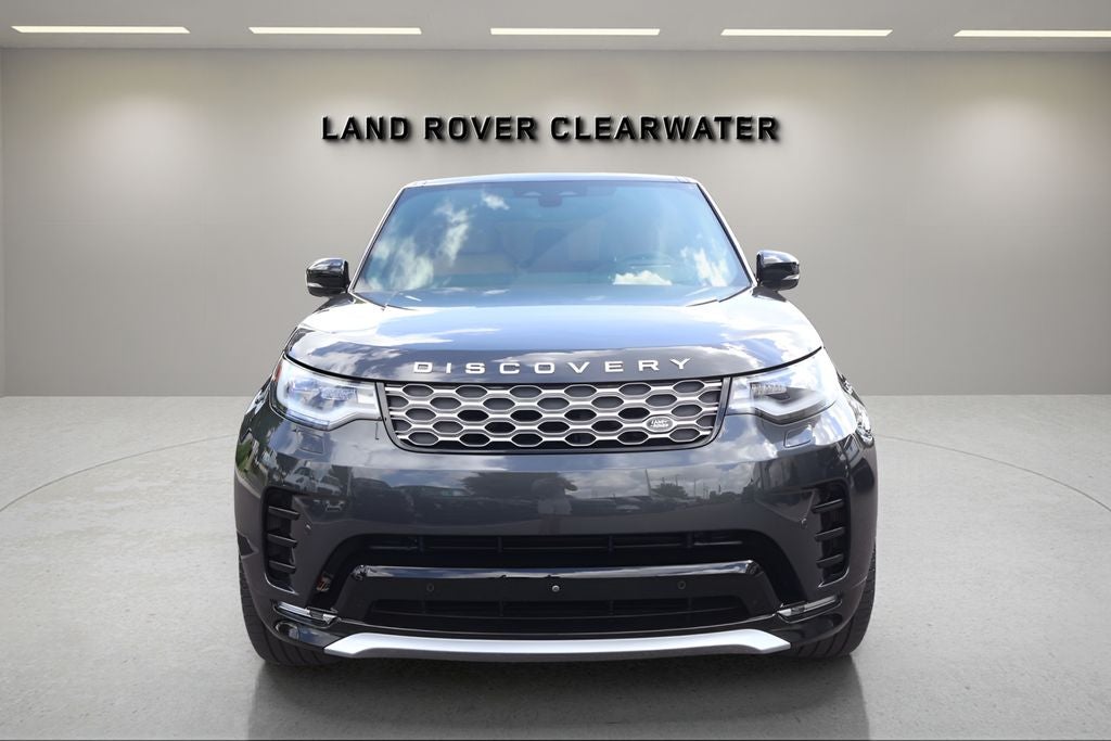 2024 Land Rover Discovery Metropolitan Edition