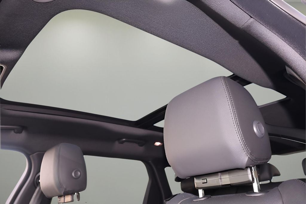 2026 Land Rover Range Rover Velar S