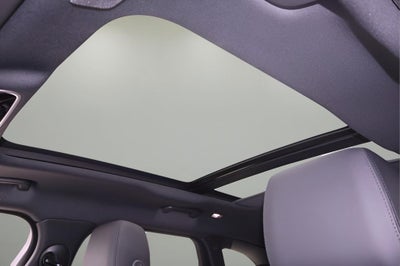 2026 Land Rover Range Rover Velar Dynamic SE