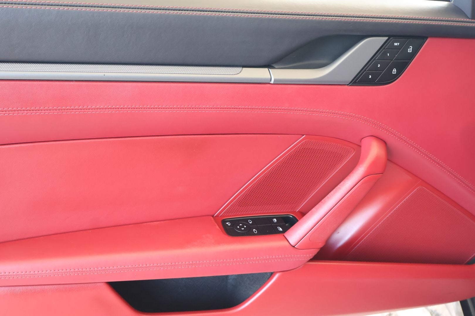 2023 Porsche 911 Carrera