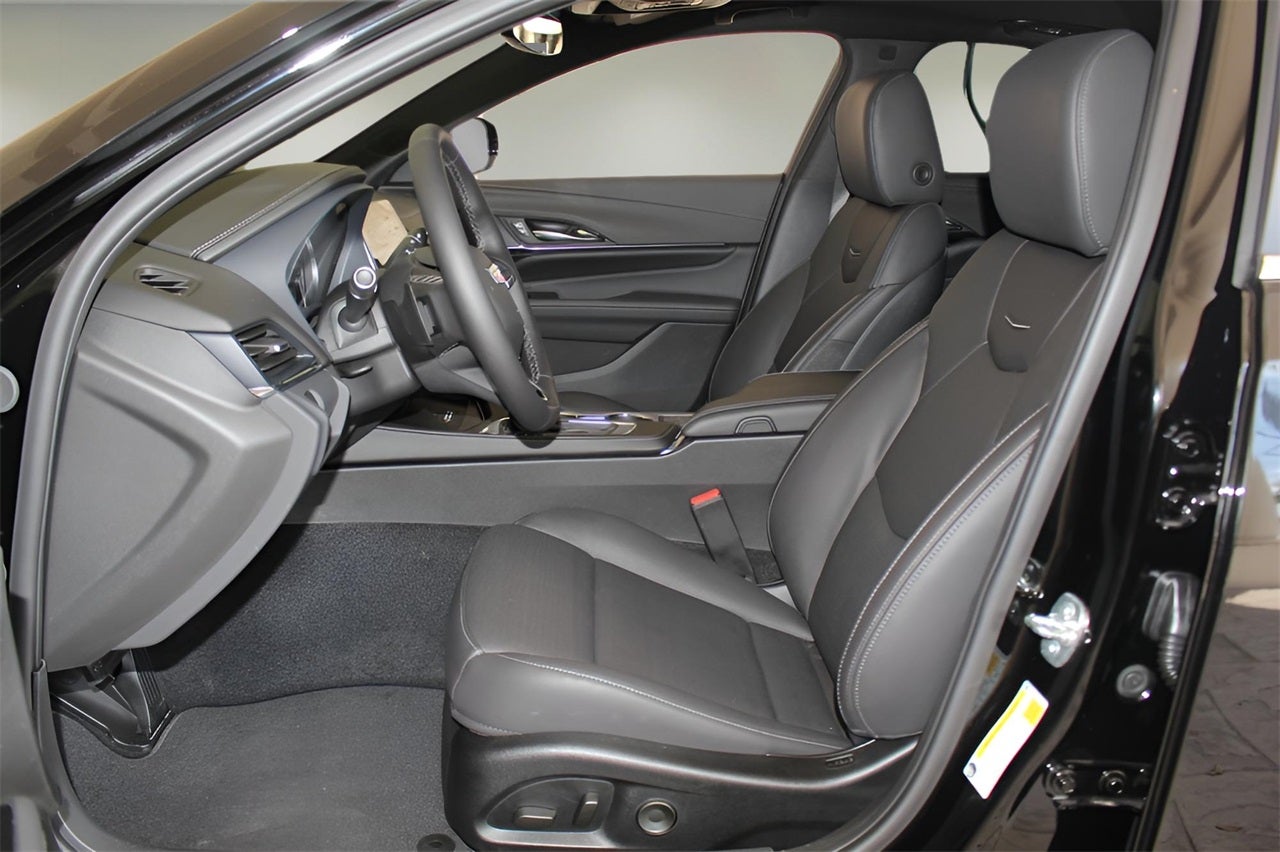 2025 Cadillac CT4 Premium Luxury