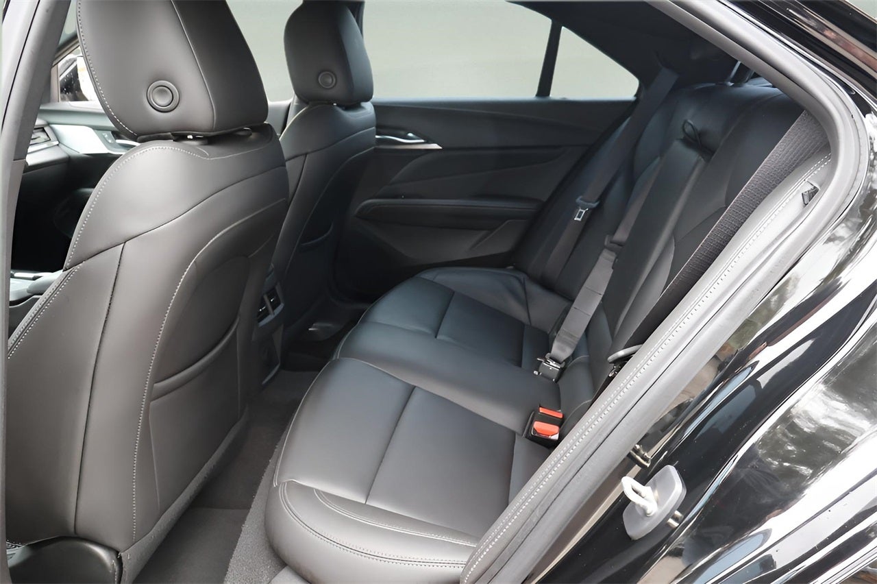 2023 Cadillac CT4 Luxury