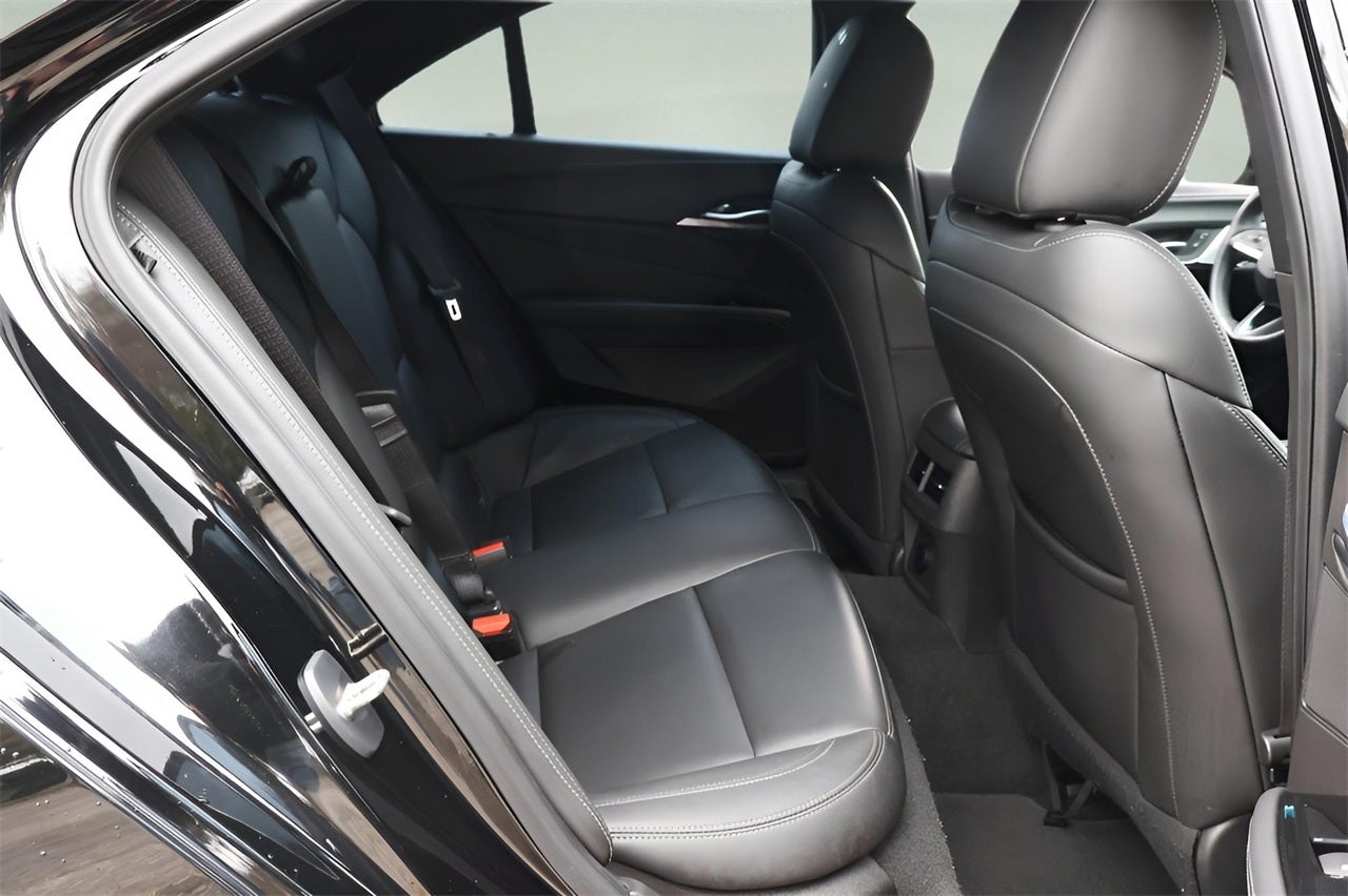 2023 Cadillac CT4 Luxury