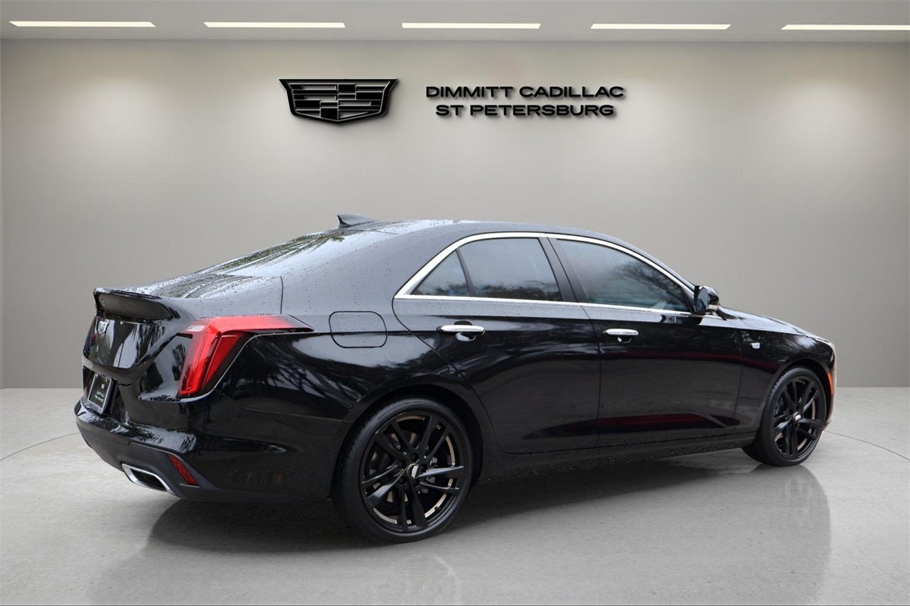 2023 Cadillac CT4 Luxury