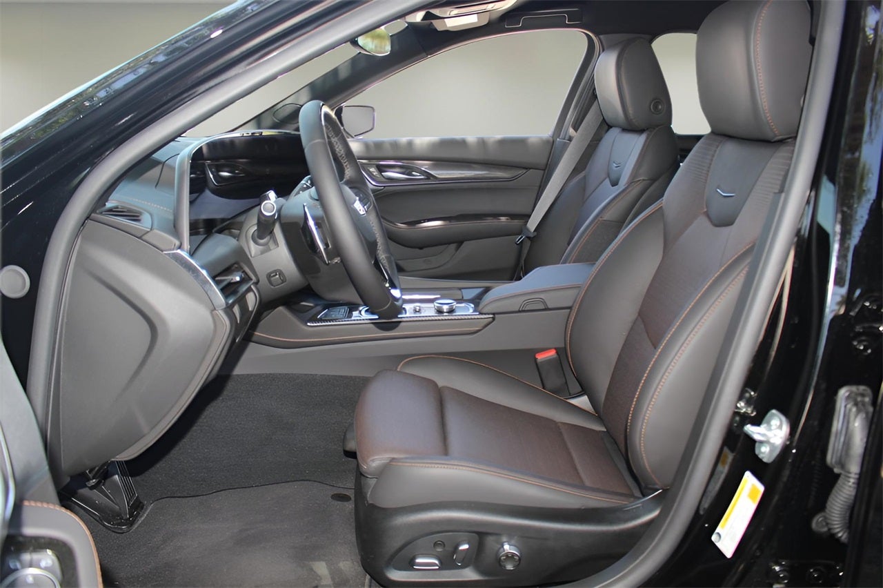 2025 Cadillac CT5 Sport