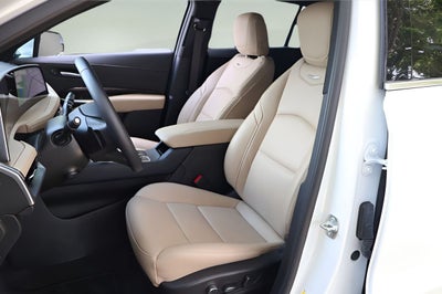 2025 Cadillac XT4 Premium Luxury