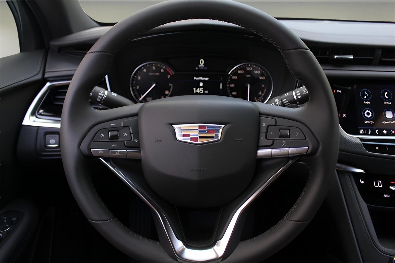 2025 Cadillac XT6 Luxury