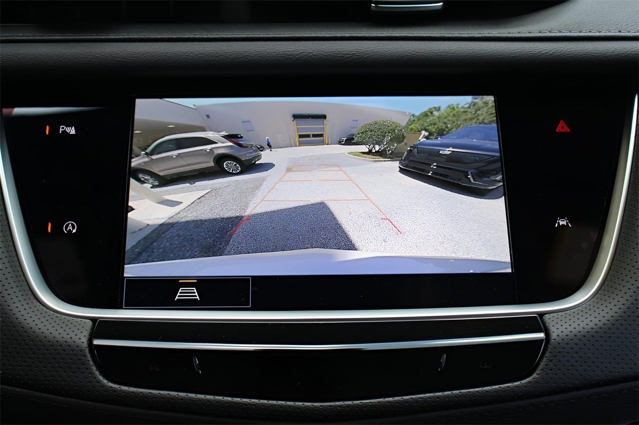 2025 Cadillac XT6 Luxury