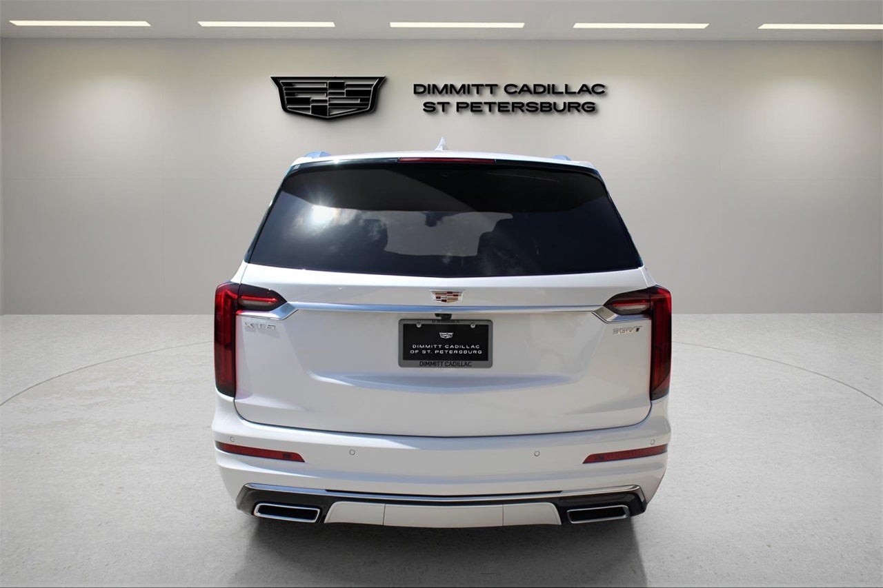 2025 Cadillac XT6 Luxury