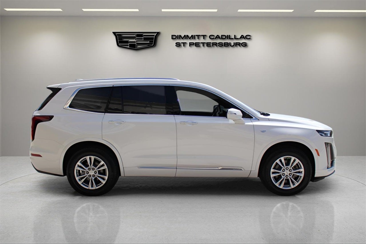 2025 Cadillac XT6 Luxury