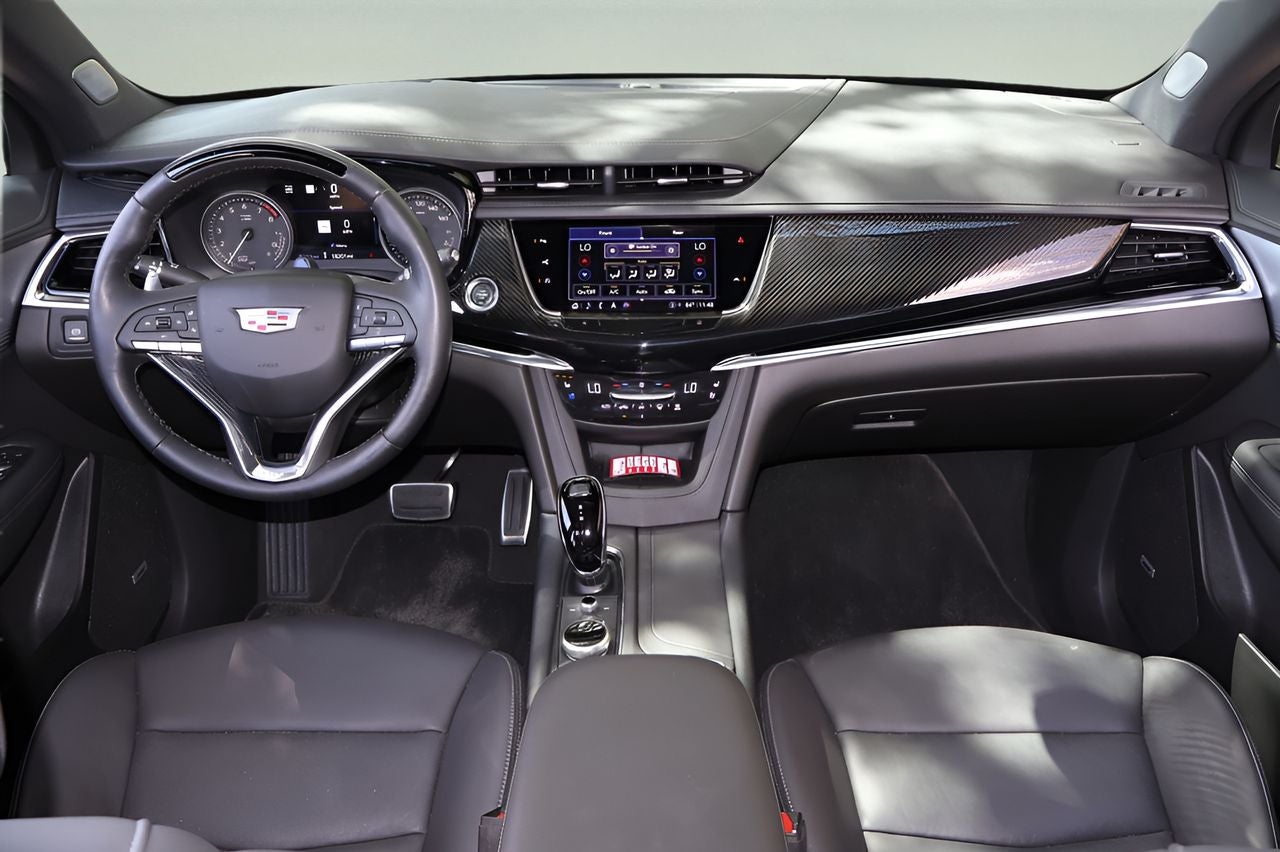 2025 Cadillac XT6 Sport