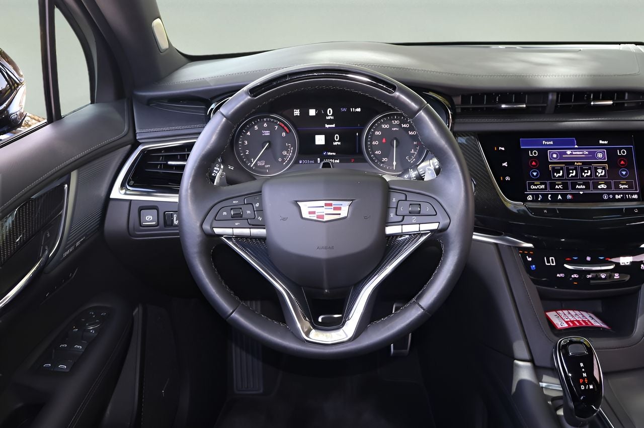 2025 Cadillac XT6 Sport