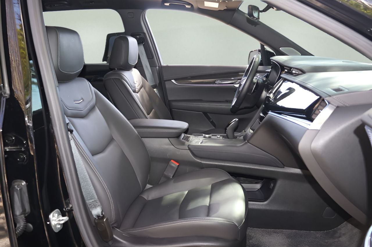 2025 Cadillac XT6 Sport