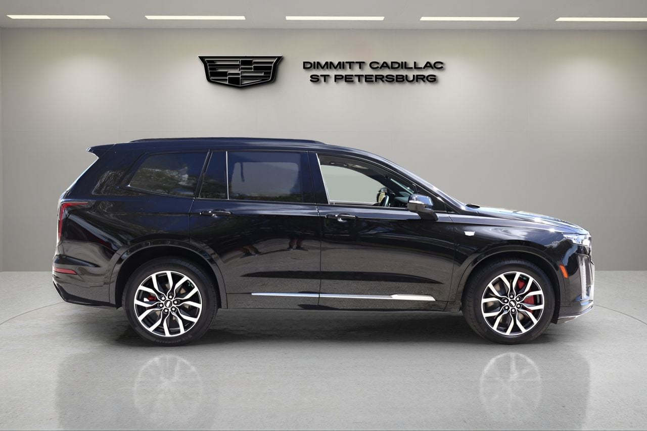 2025 Cadillac XT6 Sport