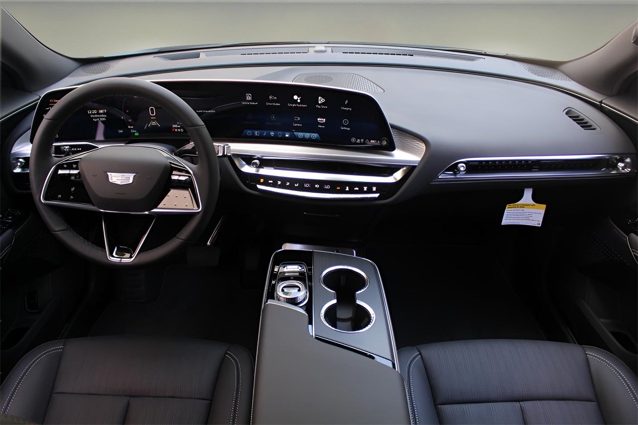2025 Cadillac LYRIQ Luxury