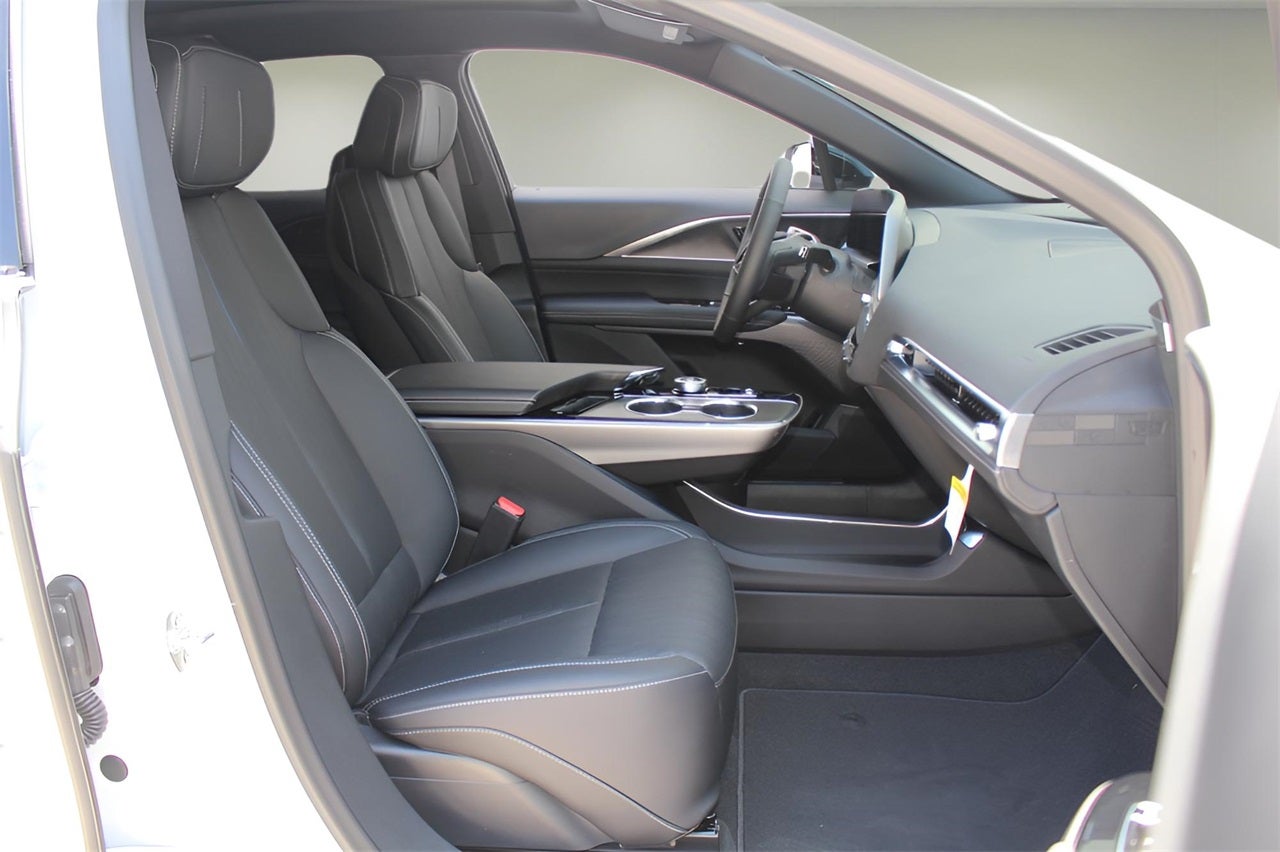 2025 Cadillac LYRIQ Luxury