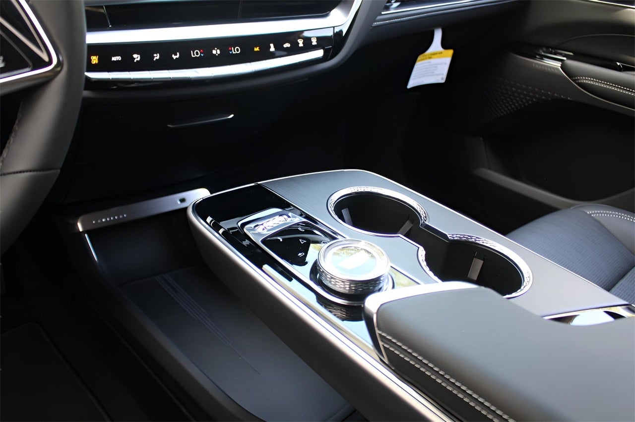 2025 Cadillac LYRIQ Luxury