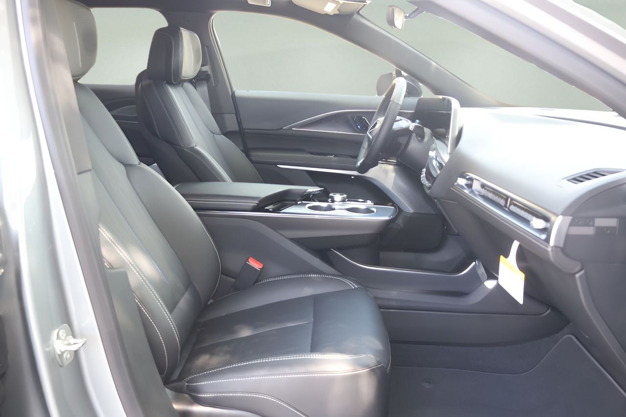 2026 Cadillac LYRIQ Premium Luxury