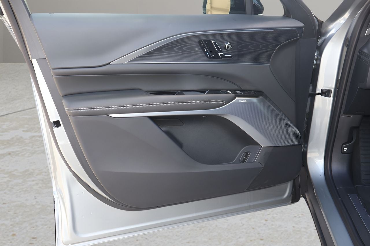 2026 Cadillac LYRIQ Premium Luxury