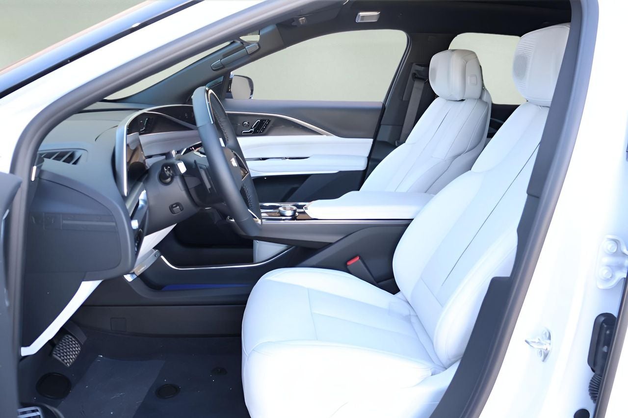 2026 Cadillac LYRIQ Premium Luxury